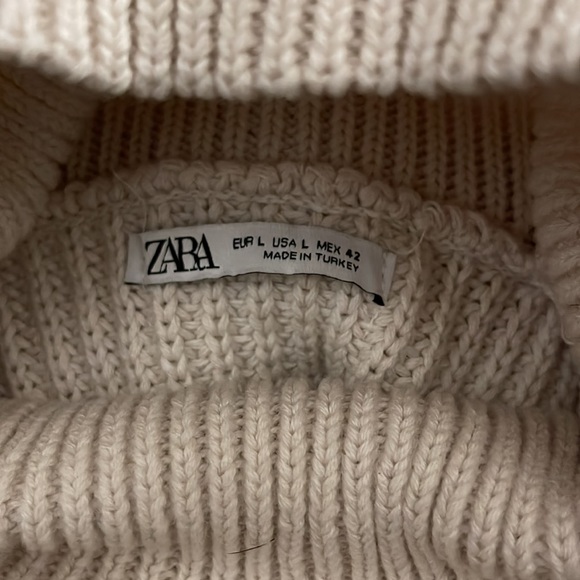 Zara Chunky Knit Turtleneck Cotton Sweater - Picture 4 of 5